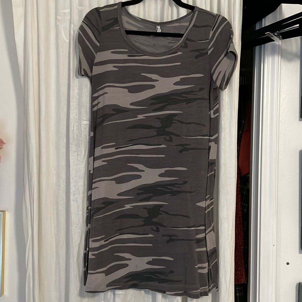 A supply camo T-shirt dress